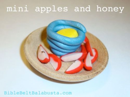 preschooler demanded mini apples and honey. 