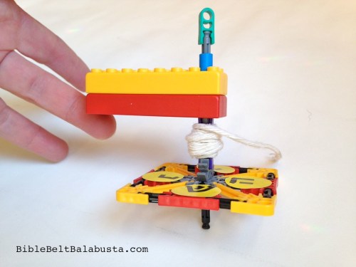 K'NEX dreidel launcher